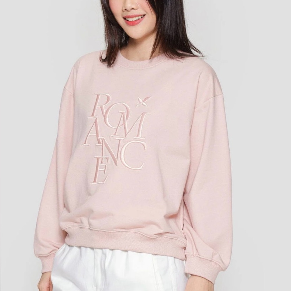2 Graphic Sweatshirts